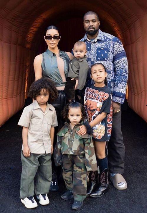 侃爷妻子最新爆料,揭秘夫妻关系背后的真相！”